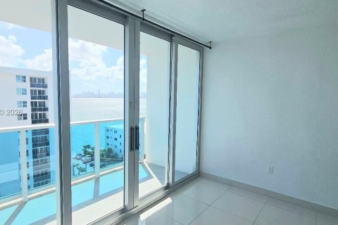 Copropriété à vendre à North Bay Village, Floride: 1 chambre, 76.64 m2 № 2432010 - photo 16