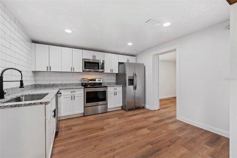 Casa en venta en Titusville, Florida, 3 dormitorios, 130.06 m2 № 1884528 - foto 8