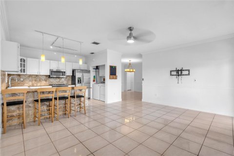 Appartement à louer à Hialeah, Floride: 2 chambres, 130.06 m2 № 1954926 - photo 12