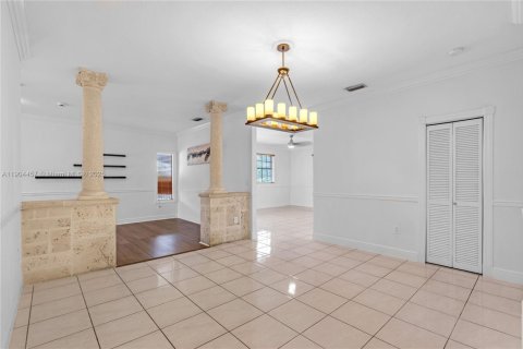 Appartement à louer à Hialeah, Floride: 2 chambres, 130.06 m2 № 1954926 - photo 9