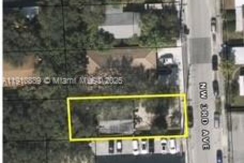 Casa en venta en Miami, Florida, 3 dormitorios, 111.3 m2 № 1966034 - foto 1