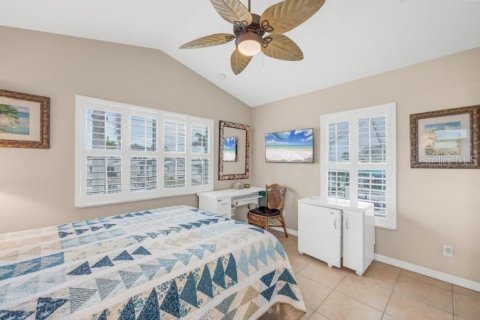 House in Englewood, Florida 3 bedrooms, 147.81 sq.m. № 2419185 - photo 21