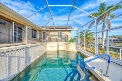 House in Englewood, Florida 3 bedrooms, 147.81 sq.m. № 2419185 - photo 28