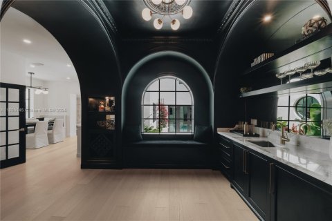 Villa ou maison à vendre à Miami, Floride: 6 chambres, 420.66 m2 № 1742441 - photo 16