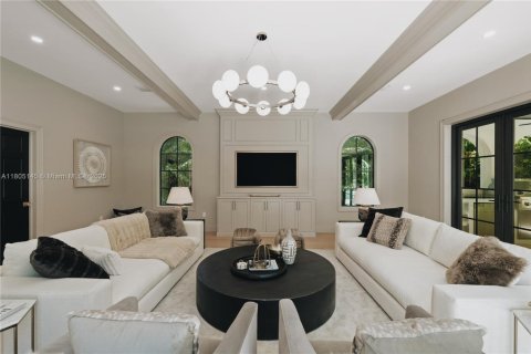 Villa ou maison à vendre à Miami, Floride: 6 chambres, 420.66 m2 № 1742441 - photo 8