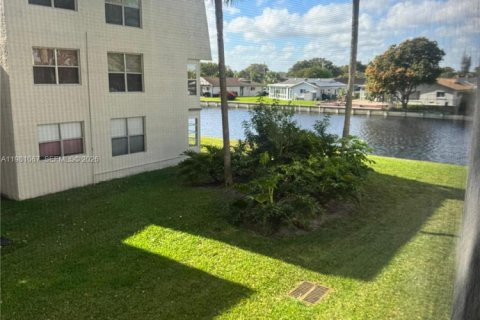 Copropriété à vendre à Tamarac, Floride: 2 chambres, 88.26 m2 № 2050169 - photo 17