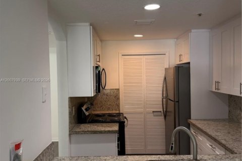 Appartement à louer à Doral, Floride: 3 chambres, 118.08 m2 № 2076617 - photo 4