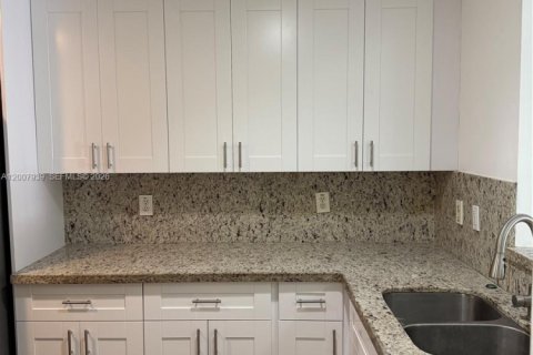 Appartement à louer à Doral, Floride: 3 chambres, 118.08 m2 № 2076617 - photo 6
