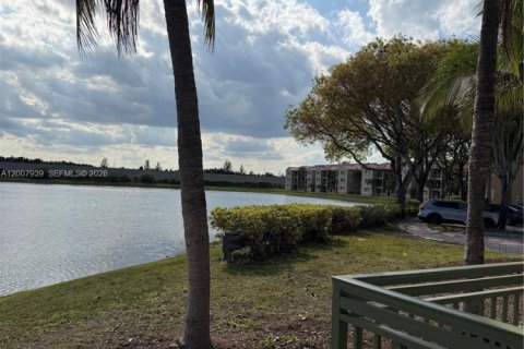 Appartement à louer à Doral, Floride: 3 chambres, 118.08 m2 № 2076617 - photo 23