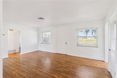 Casa en venta en Winter Haven, Florida, 3 dormitorios, 144.83 m2 № 2387741 - foto 8
