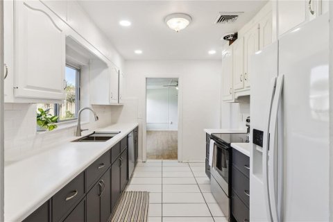 Casa en venta en Winter Haven, Florida, 3 dormitorios, 144.83 m2 № 2387741 - foto 19