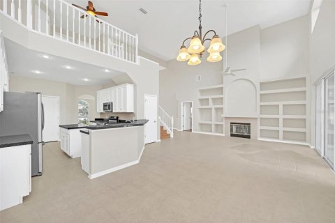 House in Orlando, Florida 5 bedrooms, 273.5 sq.m. № 1525558 - photo 17
