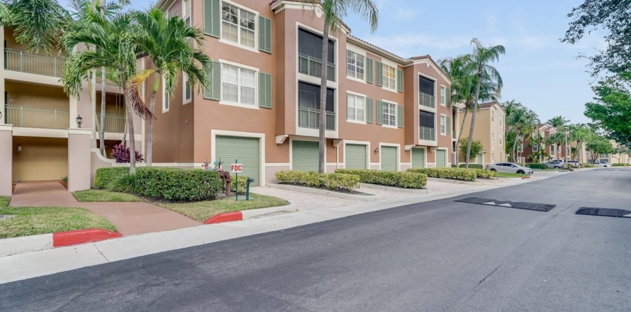 Condo à Wellington, Floride, 2 chambres  № 2168907