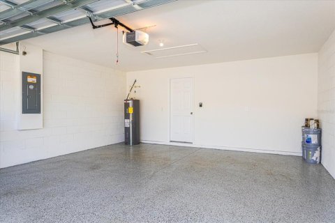 House in Haines City, Florida 3 bedrooms, 119.1 sq.m. № 2227033 - photo 21