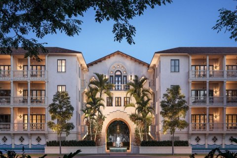Condo in Coral Gables, Florida, 2 bedrooms  № 1695700 - photo 1