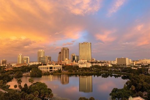 Condo à Saint Petersburg, Floride, 2 chambres  № 2291224