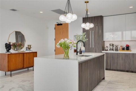 Copropriété à vendre à Saint Petersburg, Floride: 2 chambres, 162.86 m2 № 2291224 - photo 7