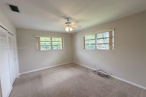 Снять в аренду виллу или дом в Холливуд, Флорида 4 спальни, 201.78м2, № 2065801 - фото 15