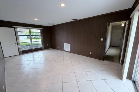 Снять в аренду виллу или дом в Холливуд, Флорида 4 спальни, 201.78м2, № 2065801 - фото 6