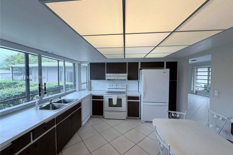 Снять в аренду виллу или дом в Холливуд, Флорида 4 спальни, 201.78м2, № 2065801 - фото 9