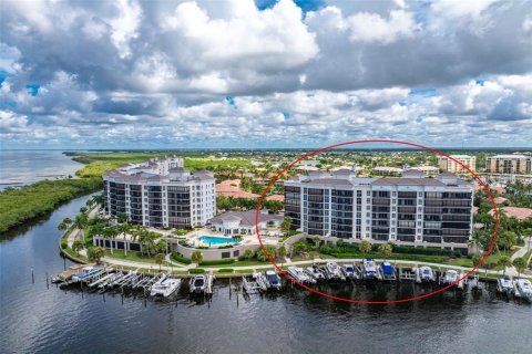 Condo in Punta Gorda, Florida, 3 bedrooms № 2347196 - photo 3