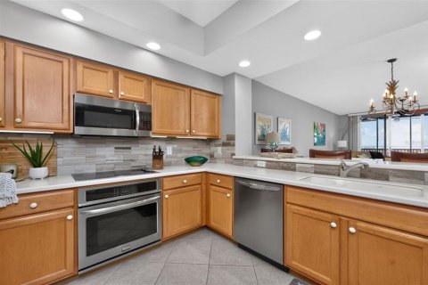 Condo in Punta Gorda, Florida, 3 bedrooms № 2347196 - photo 10