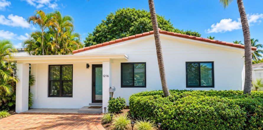 Villa ou maison à Fort Lauderdale, Floride 3 chambres, 114.46 m2 № 2407654