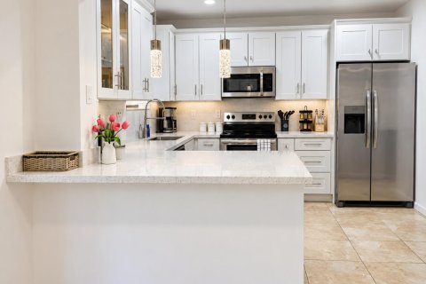 Villa ou maison à vendre à Fort Lauderdale, Floride: 3 chambres, 114.46 m2 № 2407654 - photo 10