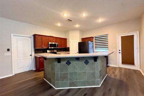 House in Lutz, Florida 3 bedrooms, 198.25 sq.m. № 2410031 - photo 2