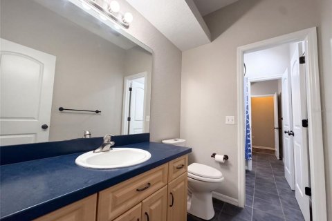 House in Lutz, Florida 3 bedrooms, 198.25 sq.m. № 2410031 - photo 20