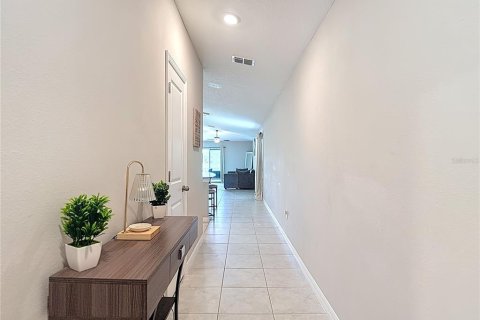 House in BELMONT in Sun City Center, Florida 3 bedrooms, 134.8 sq.m. № 1835306 - photo 3
