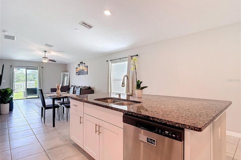 House in BELMONT in Sun City Center, Florida 3 bedrooms, 134.8 sq.m. № 1835306 - photo 8