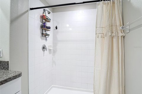 House in BELMONT in Sun City Center, Florida 3 bedrooms, 134.8 sq.m. № 1835306 - photo 27
