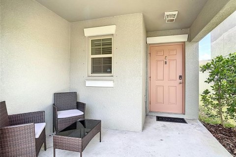 House in BELMONT in Sun City Center, Florida 3 bedrooms, 134.8 sq.m. № 1835306 - photo 2