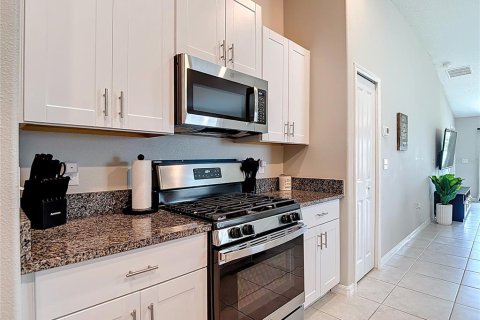 House in BELMONT in Sun City Center, Florida 3 bedrooms, 134.8 sq.m. № 1835306 - photo 7