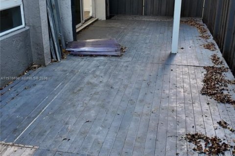 Apartment in Cutler Bay, Florida 3 bedrooms, 20773.04 sq.m. № 2040988 - photo 7