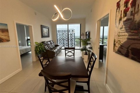 Снять в аренду кондоминиум в Дорал, Флорида 2 спальни, 94.76м2, № 1949279 - фото 2