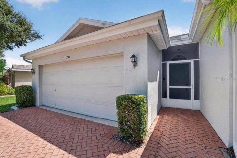 Condo in Sun City Center, Florida, 2 bedrooms  № 2379640 - photo 4