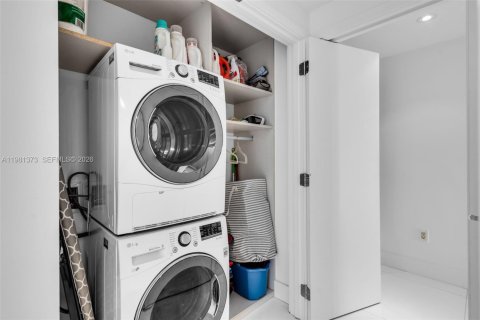 Купить кондоминиум в Майами-Бич, Флорида 3 спальни, 190.45м2, № 2043591 - фото 26