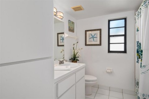 Condo in Palm Harbor, Florida, 2 bedrooms  № 2234601 - photo 20