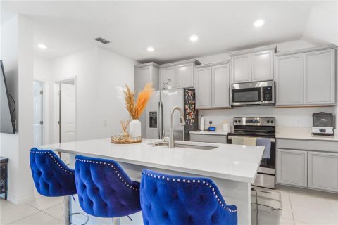 Townhouse in Kissimmee, Florida 4 bedrooms, 189.8 sq.m. № 2130563 - photo 6