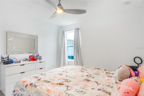 Townhouse in Kissimmee, Florida 4 bedrooms, 189.8 sq.m. № 2130563 - photo 22