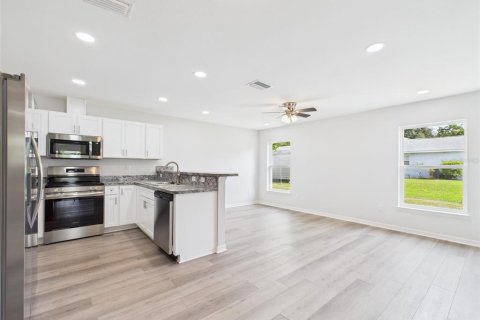 Casa en venta en Lakeland, Florida, 3 dormitorios, 95.6 m2 № 1907135 - foto 3