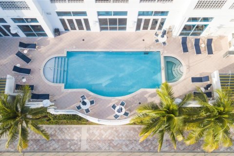 Condominio en venta en Aventura, Florida, 4 dormitorios, 303.79 m2 № 1938620 - foto 19