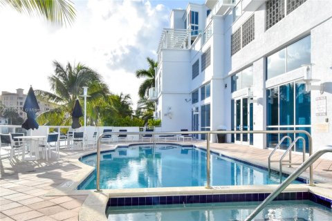 Condominio en venta en Aventura, Florida, 4 dormitorios, 303.79 m2 № 1938620 - foto 23