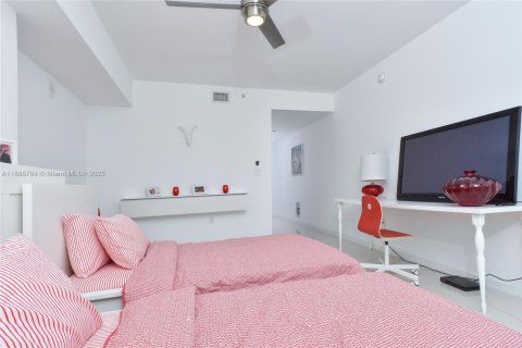 Condominio en venta en Aventura, Florida, 4 dormitorios, 303.79 m2 № 1938620 - foto 14