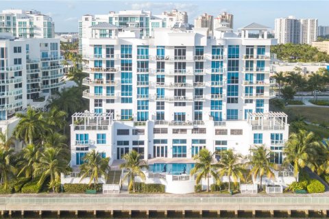 Condominio en venta en Aventura, Florida, 4 dormitorios, 303.79 m2 № 1938620 - foto 17