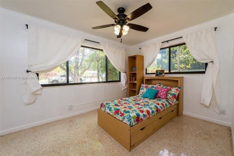 Villa ou maison à vendre à Miami, Floride: 3 chambres, 119.57 m2 № 2018506 - photo 6