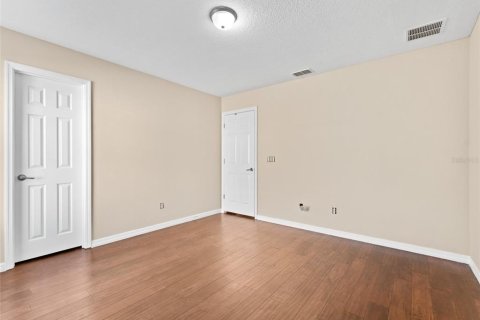 Casa en venta en Ocoee, Florida, 6 dormitorios, 326.46 m2 № 1848438 - foto 23