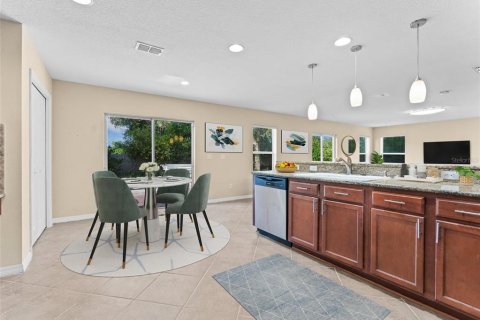 Casa en venta en Ocoee, Florida, 6 dormitorios, 326.46 m2 № 1848438 - foto 6